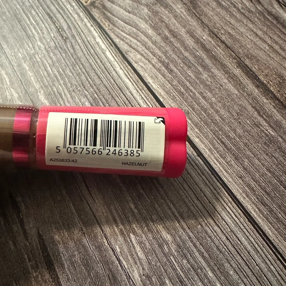Revolution Heart Breaker‎ Concealer - Hazelnut